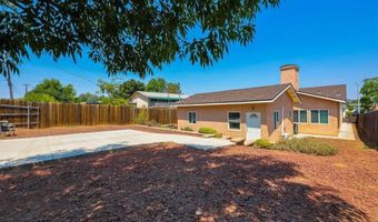 1135 E 3rd Ave, Escondido, CA 92025