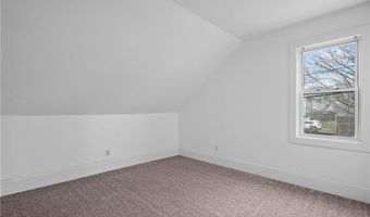 136 Juniper St, East Providence, RI 02914