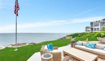 10 Calef Ave, Narragansett, RI 02882