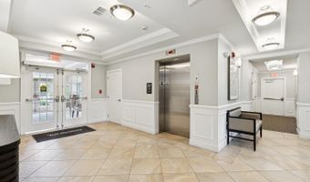 44589 YORK CREST Ter #200, Ashburn, VA 20147