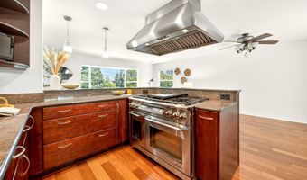 1820 Crestview Dr, Ashland, OR 97520
