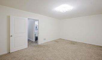 3 Bryn Mawr Ct, Albany, NY 12211