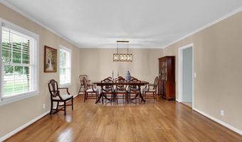 312 S Poplar Ave, Andrews, SC 29510