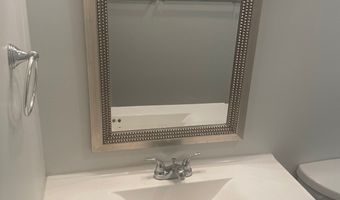 266 E CENTER St, Centerville, UT 84014