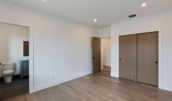 3118 NW Crossing Dr, Bend, OR 97703