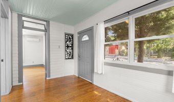 517 Coal Ave SE, Albuquerque, NM 87102