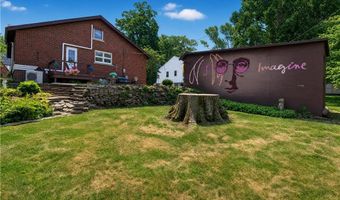 156 Woodhill Dr, Amherst, OH 44001