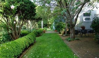 6 Sheperds Ln, Amagansett, NY 11930