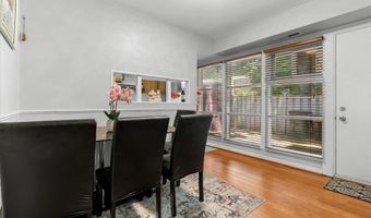 7877 PATRIOT Dr, Annandale, VA 22003
