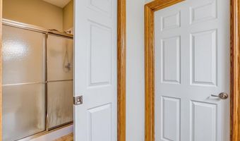 418 W Summit Ave, Augusta, KS 67010