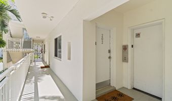 10001 W Bay Harbor Dr 202, Bay Harbor Islands, FL 33154