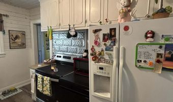 207 S 7th St, Amory, MS 38821