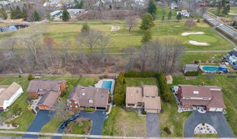 24 Stonegate Dr, Wethersfield, CT 06109