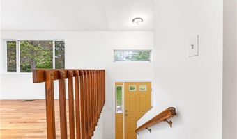 107 Huckleberry Rd, North Kingstown, RI 02852