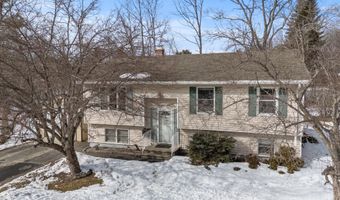 72 Louise St, Auburn, ME 04210