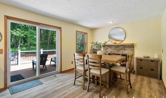 1016 Maple Hill Ave SE, Ada, MI 49301