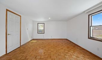 103 Nassau Dr, Albertson, NY 11507