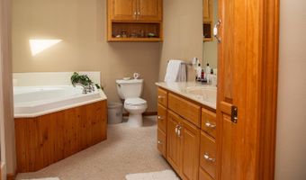105 Firefly Ct, Altamont, MO 64620