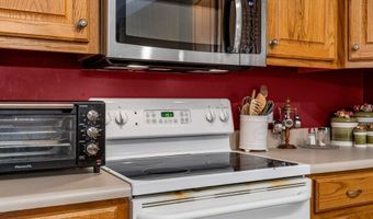 404 Shallowford Dr, Boiling Springs, SC 29316