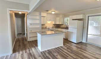 317 Hunter Dr, Ocean Springs, MS 39564
