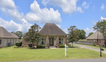 210 Grand Lake Dr, Arnaudville, LA 70512