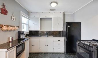 705 E Ave E, Alpine, TX 79830