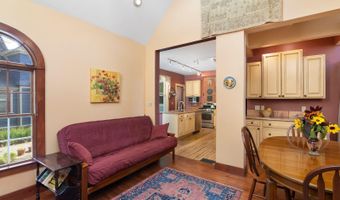 41 Chapin St, Brattleboro, VT 05301