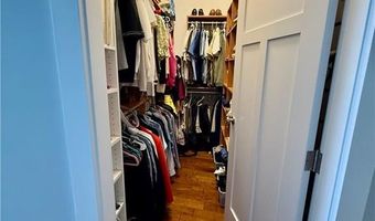 1000 Chapel View Blvd 311, Cranston, RI 02920