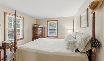 588 Newport Ave, Attleboro, MA 02703