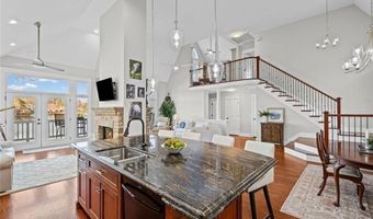 6425 Spinnaker Ln, Alpharetta, GA 30005