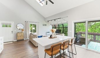 2 Falkenstein Dr 10, Alloway, NJ 07462