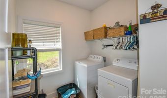 123 White Oak Road Ext, Arden, NC 28704