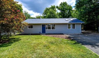 5523 HALWIS St, Alexandria, VA 22303