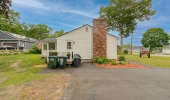 132 Oak Ridge Dr, Ayer, MA 01432