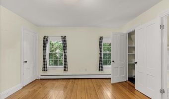 92 Cedar St, Belfast, ME 04915