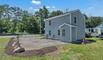 78 School St, North Smithfield, RI 02876
