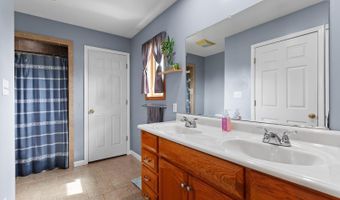 4753 Holloway Rd, Adrian, MI 49221