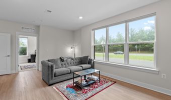 43795 TRANSIT Sq 107, Ashburn, VA 20147