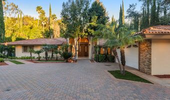4446 Hayvenhurst Ave, Encino, CA 91436