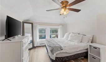 230 School St, Lincoln, RI 02865