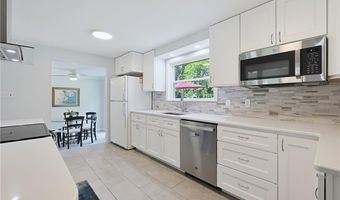 15 Austin Dr, Cumberland, RI 02864