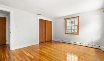 22 Oakland Cir, Abington, MA 02351