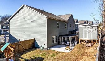 133 Lynwood Ln, Ball Ground, GA 30107