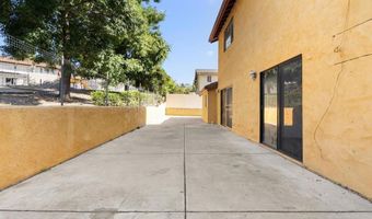 2070 Caaraway St, Escondido, CA 92026