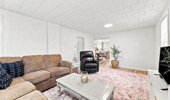 516 Lincoln St, Ainsworth, IA 52201