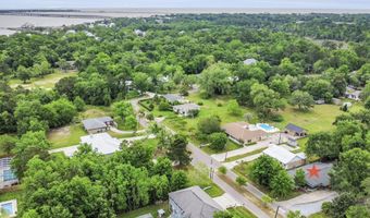 130 Melody Ln, Bay St. Louis, MS 39520