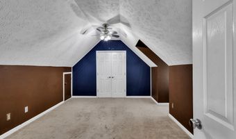 125 Lake Picketts Dr, Acworth, GA 30101
