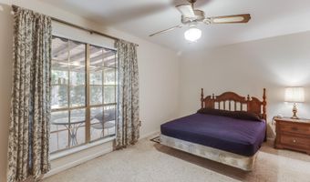 1739 Thomas Jefferson Dr, Biloxi, MS 39531