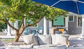 35 Cape Fear Trl, Bald Head Island, NC 28461