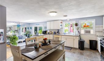 15 Freedom Dr, Cranston, RI 02920